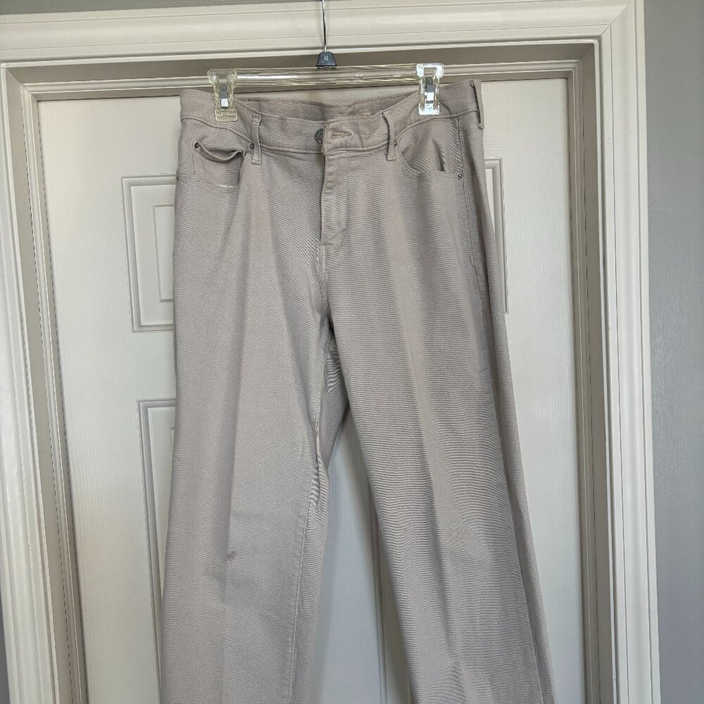 Levi's 505 Straight Women's Jeans (tan)